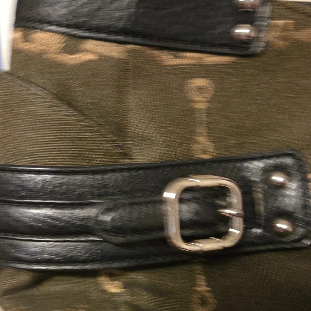 VEUC Etienne Aigner Black and Brown Shoulder Bag - Picture 4 of 15